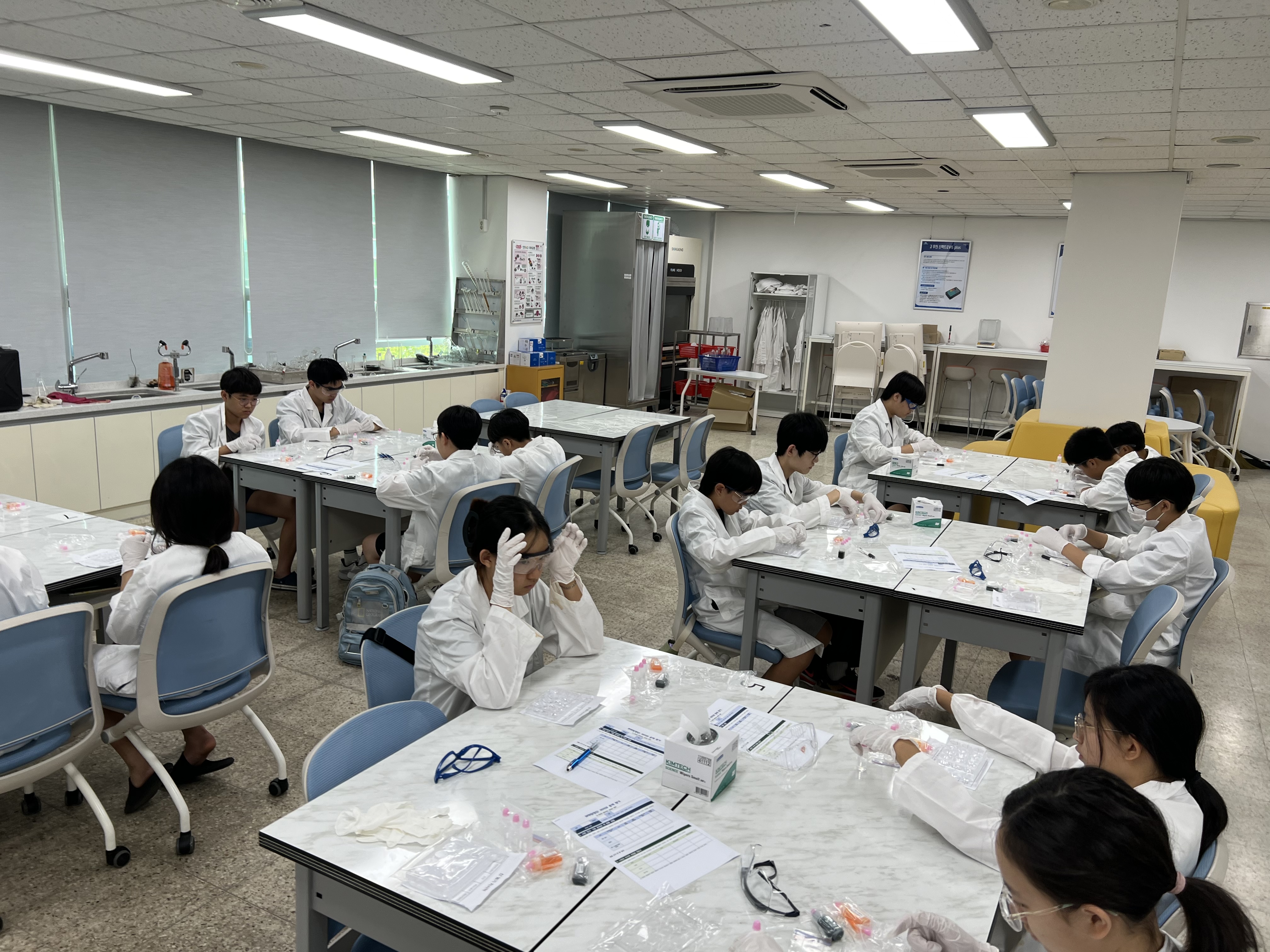 경남과학교육원, 실험하고, 만들고, 코딩하며 즐기는 ‘과학 바캉스’ - 관련이미지2