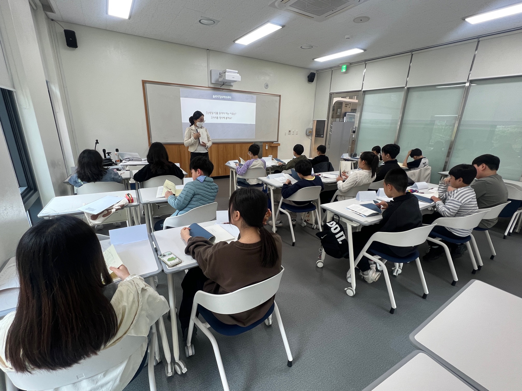 양산도서관, 「난중일기」 인문학 강연 운영 - 관련이미지1
