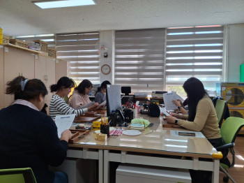 소통과 협력으로 배우며 성장하는 소규모 유치원 - 관련이미지3