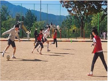 삼정자초, 사제동행 어울림 축구 ·티볼 실시 - 관련이미지1