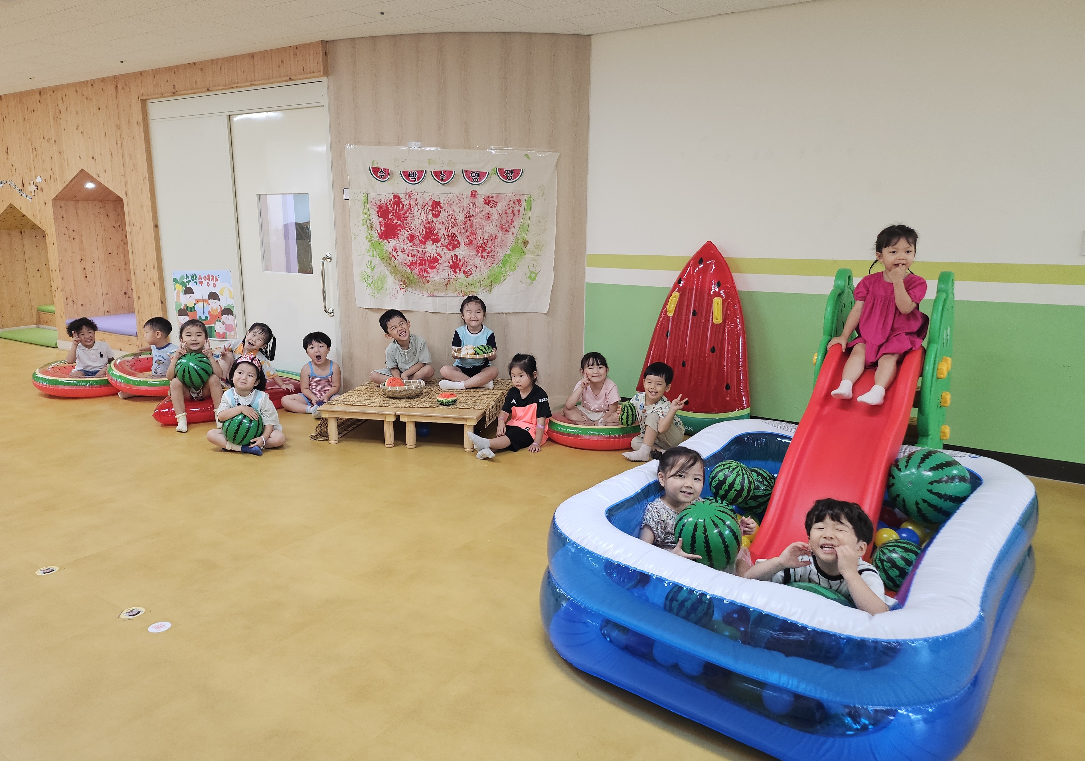 무동꿈유치원 유아들의 7월 물놀이 축제 이야기 - 관련이미지2