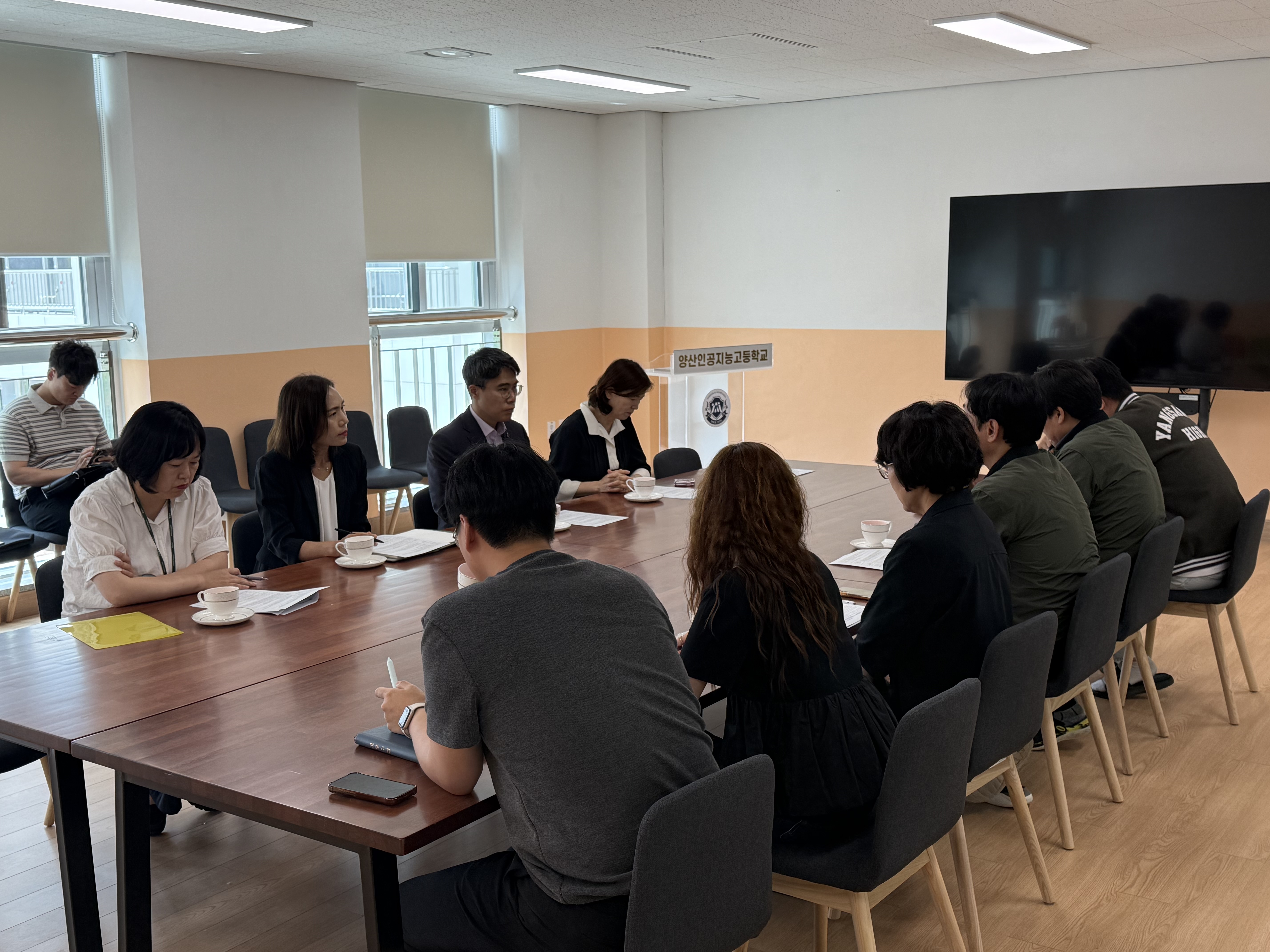 김신호 양산부시장, 양산인공지능고 방문… 지역 AI 인재 양성 방안 논의 - 관련이미지2