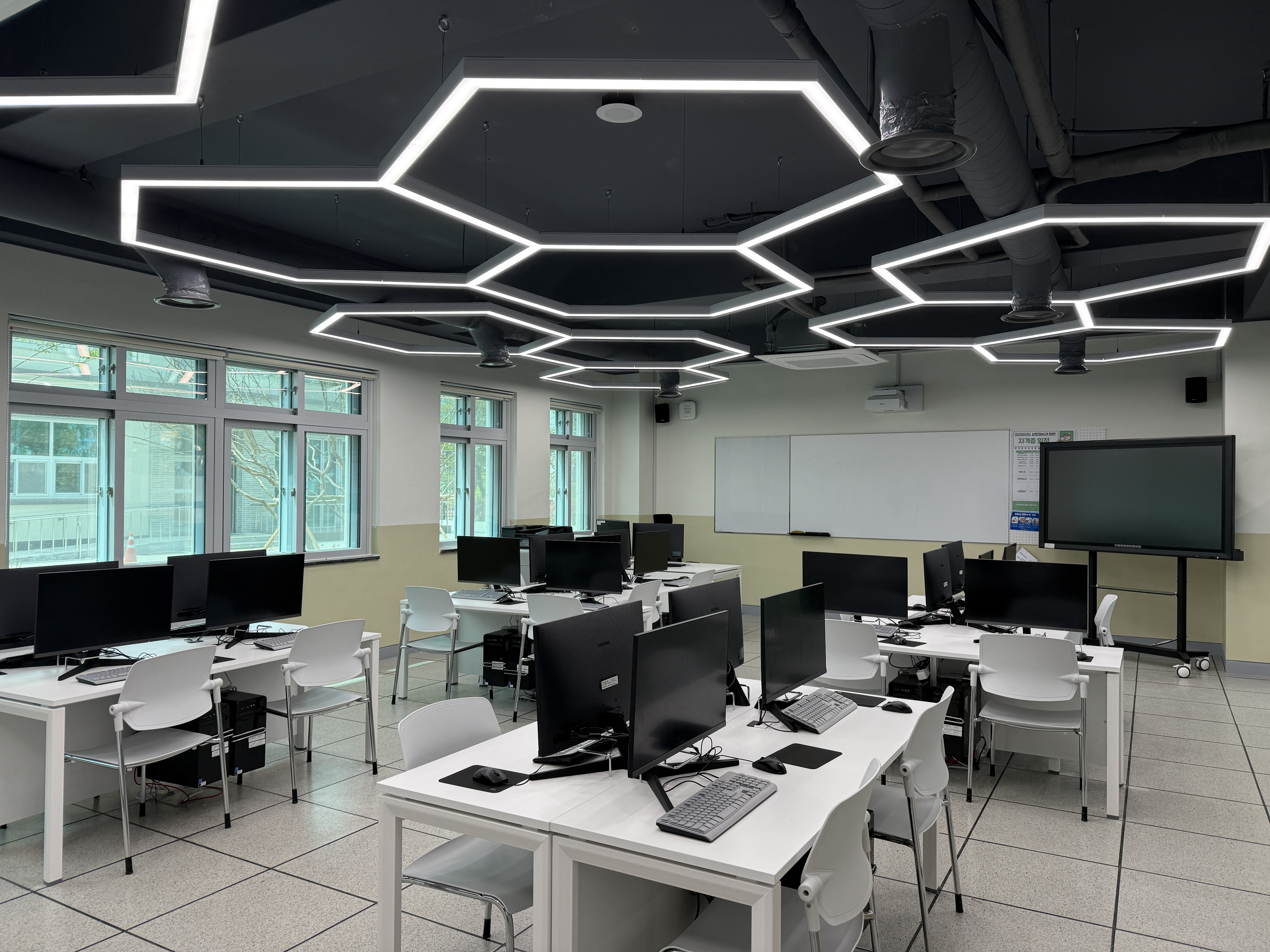 진영제일고 ‘경남 그린스마트 미래학교’ 개관식 개최 - 관련이미지2