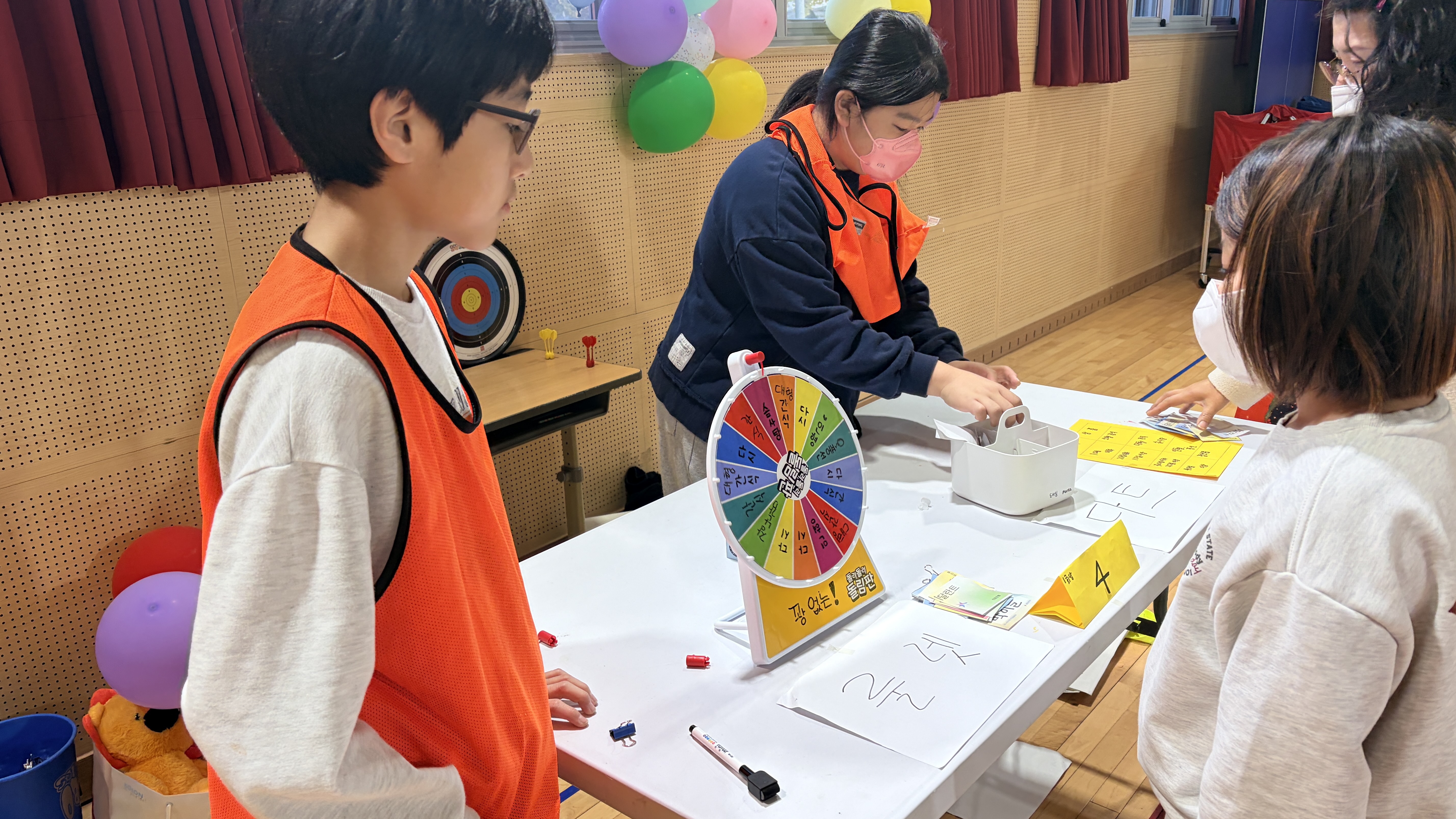 신원초, 학생들이 직접 기획한 ‘신원 스쿨 쇼핑’ 운영 - 관련이미지2