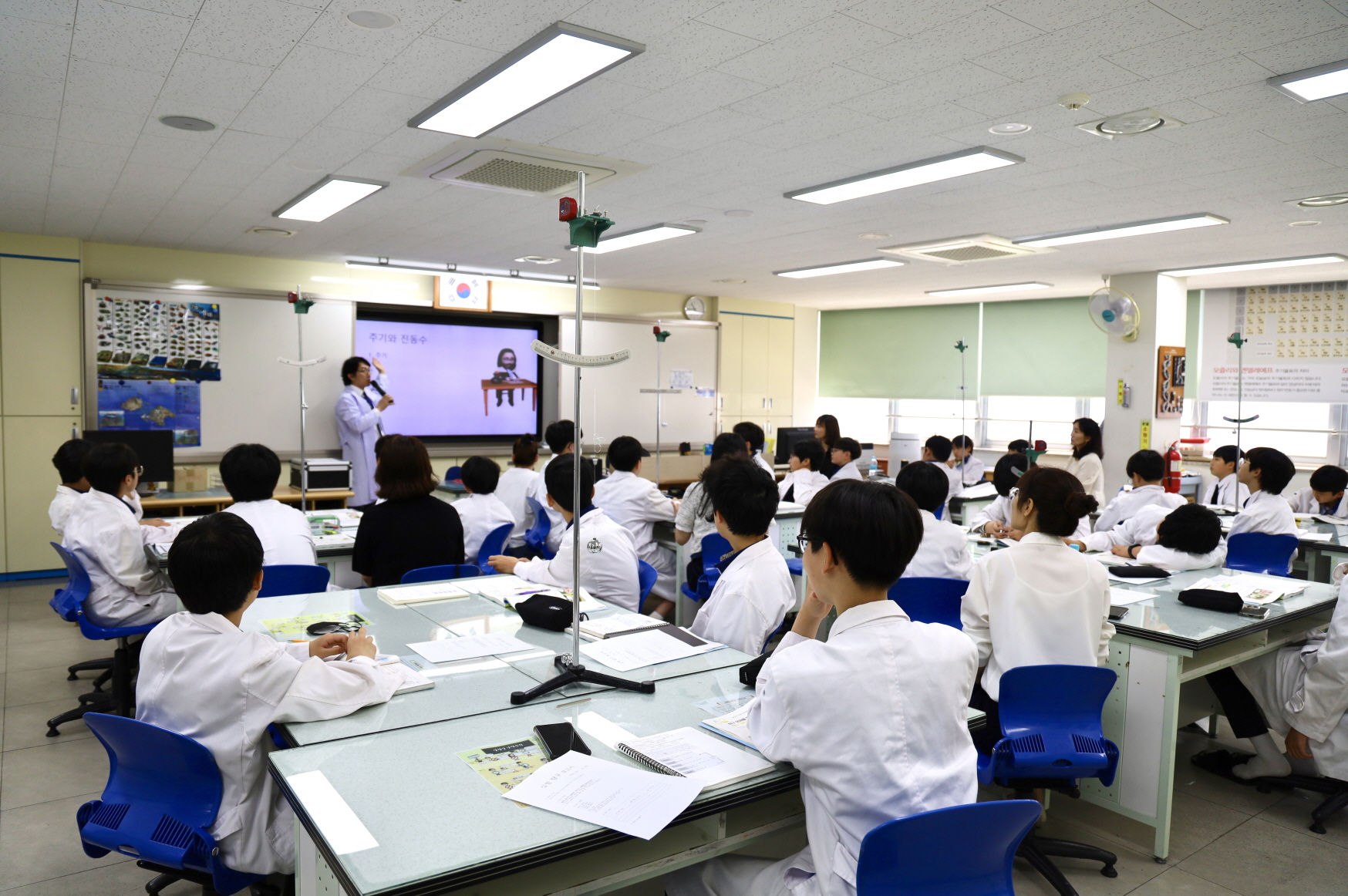 통영 동원중, 1학기 학부모 초청 수업 나눔의 날 행사 운영 - 관련이미지3