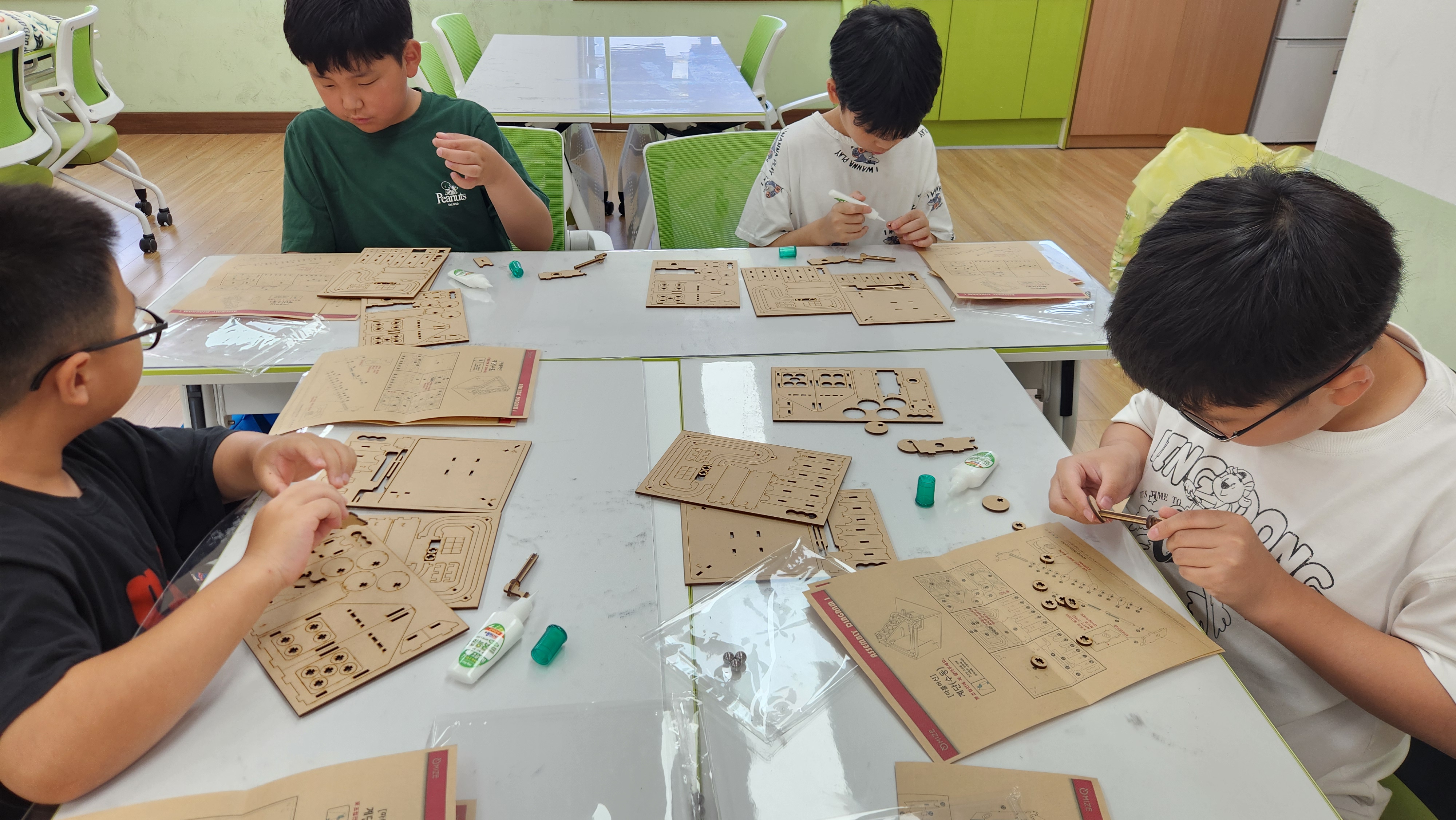 합천교육지원청, '웹툰 제작부터 드론 코딩까지, 미래 인재 키우는 특별한 5일간' - 관련이미지4