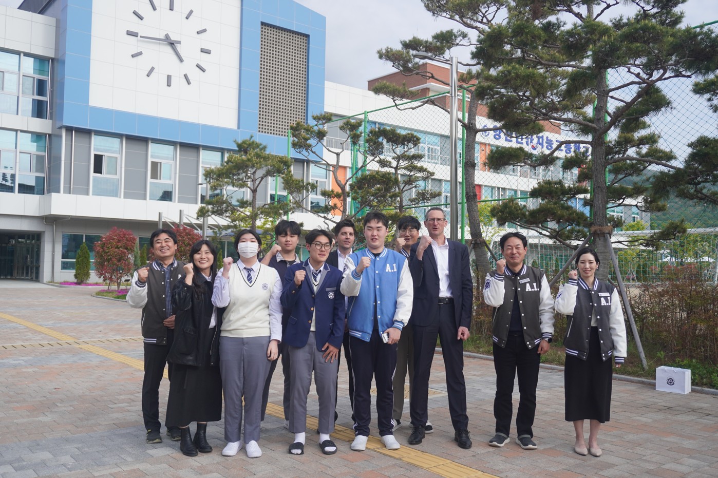 양산인공지능고, 독일 첨단 기업 린다우어 도니어와 글로벌 인재 양성 협력 강화 - 관련이미지1