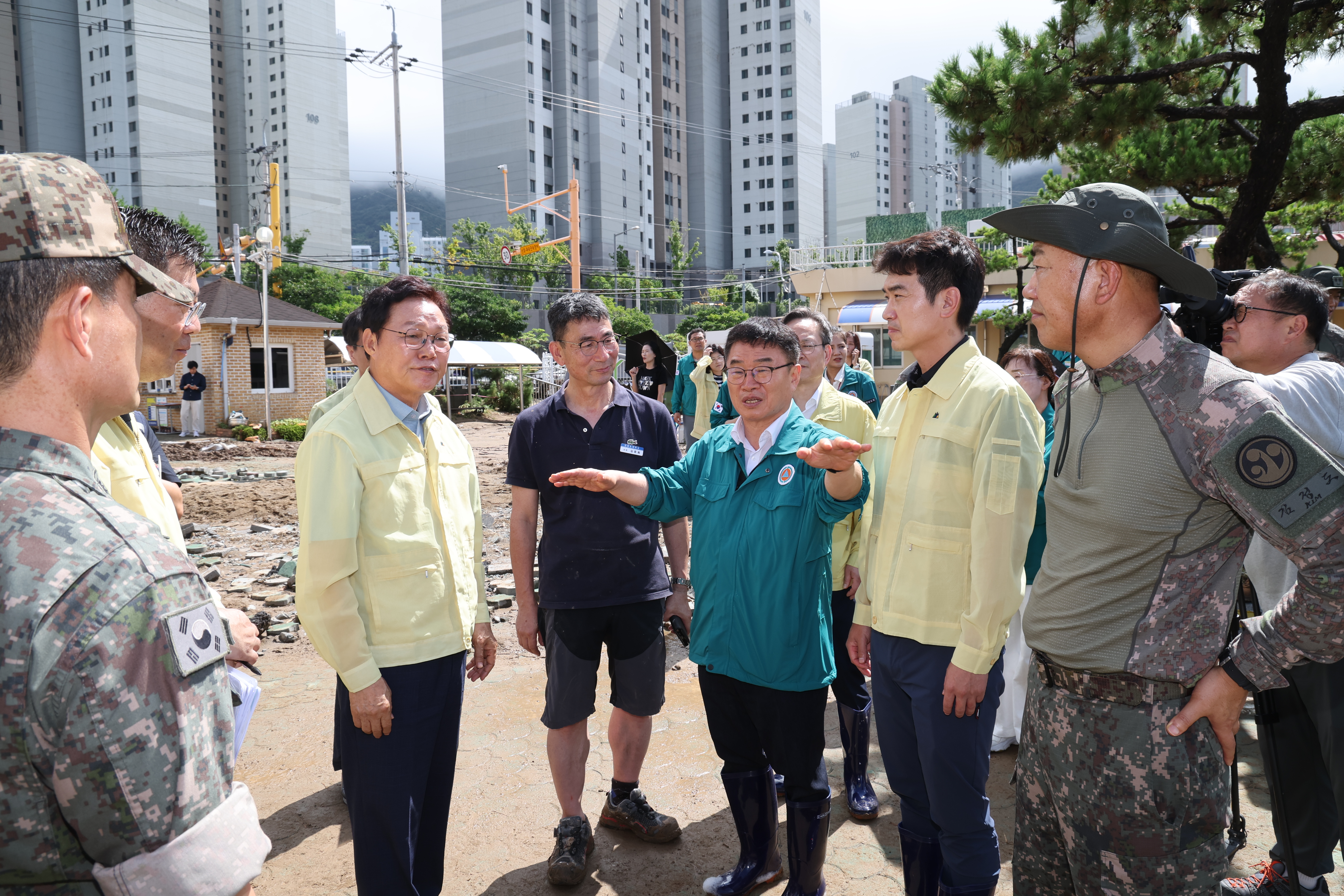 권순기 경남교육감, 교육부와 수해 피해 학교 합동점검…복구 지원 속도 낸다 - 관련이미지2