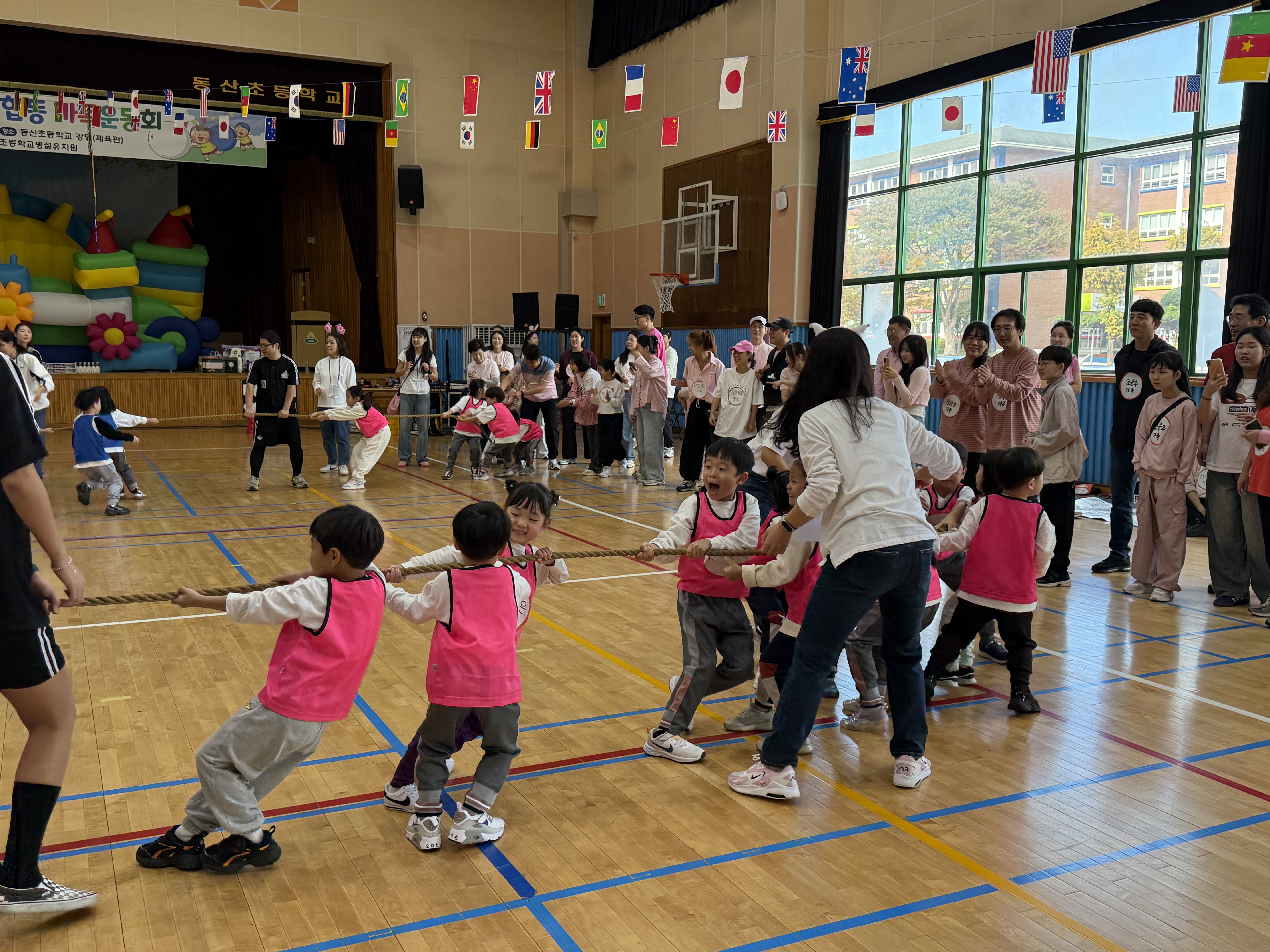 창원공립병설유치원 6곳, 하나 되어 여는 2025. 합동 가족운동회 - 관련이미지1