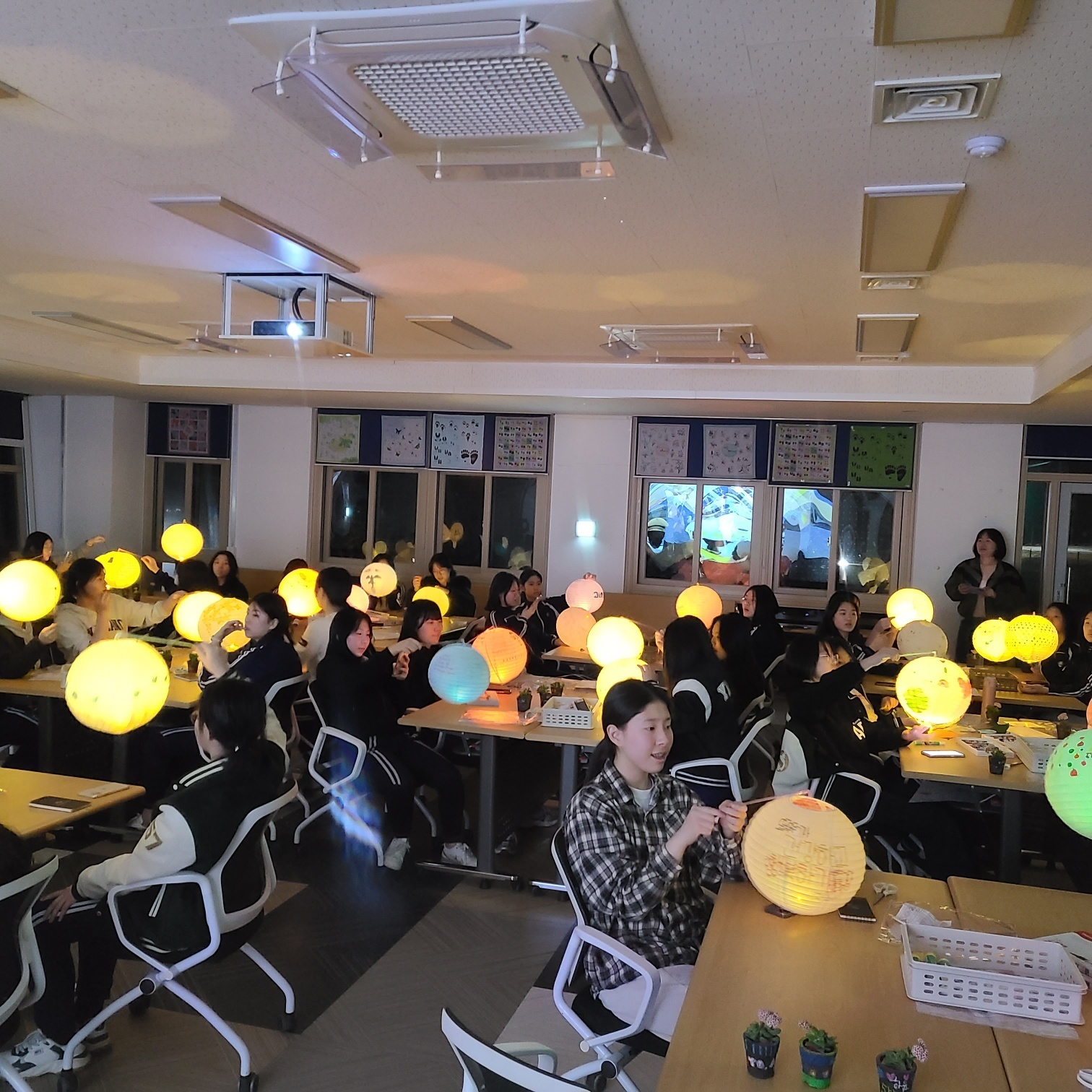 마산무학여자중학교의 리더십 캠프: 나의 목소리, 나의 리더십 - 관련이미지3