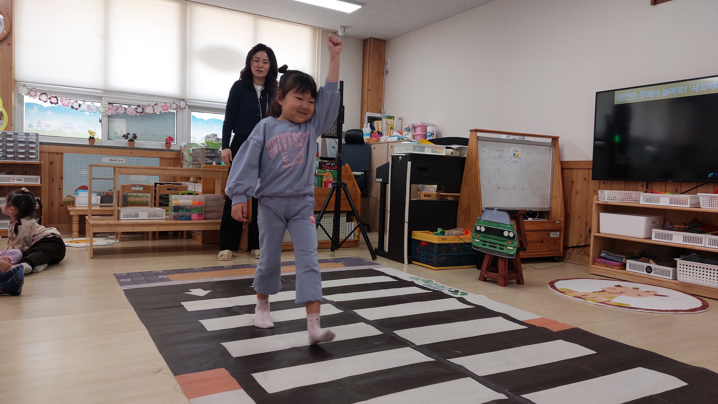 도계초병설유치원, 찾아오는 맞춤형 교통안전교육 실시 - 관련이미지2