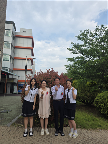 진해세화여자고등학교, 스승의 날 맞아 감사와 화합의 행사 운영 - 관련이미지2