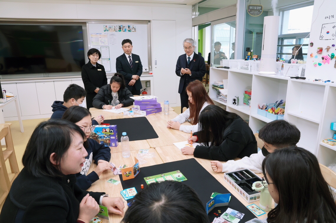 박종훈 교육감, ‘늘봄 남해 아이빛터’서 현장 소통 이어가 - 관련이미지2