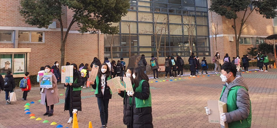 호암초 <그린피스 원정대> 지속 가능한 지구촌 환경 캠페인 - 관련이미지4