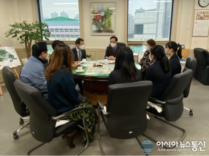무학여고생들, 마산회원구에 마스크스트랩ㆍ에코백ㆍ파우치 기탁 - 관련이미지1