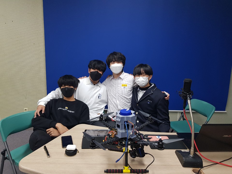 진주제일중 사고뭉치팀 발표 직후 모습