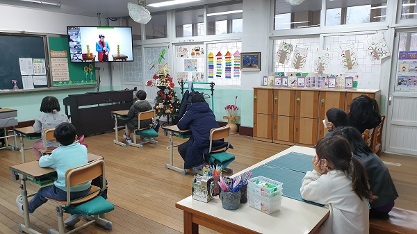 마천초, 상상력을 자극하는 신기한 마술쇼 - 관련이미지2