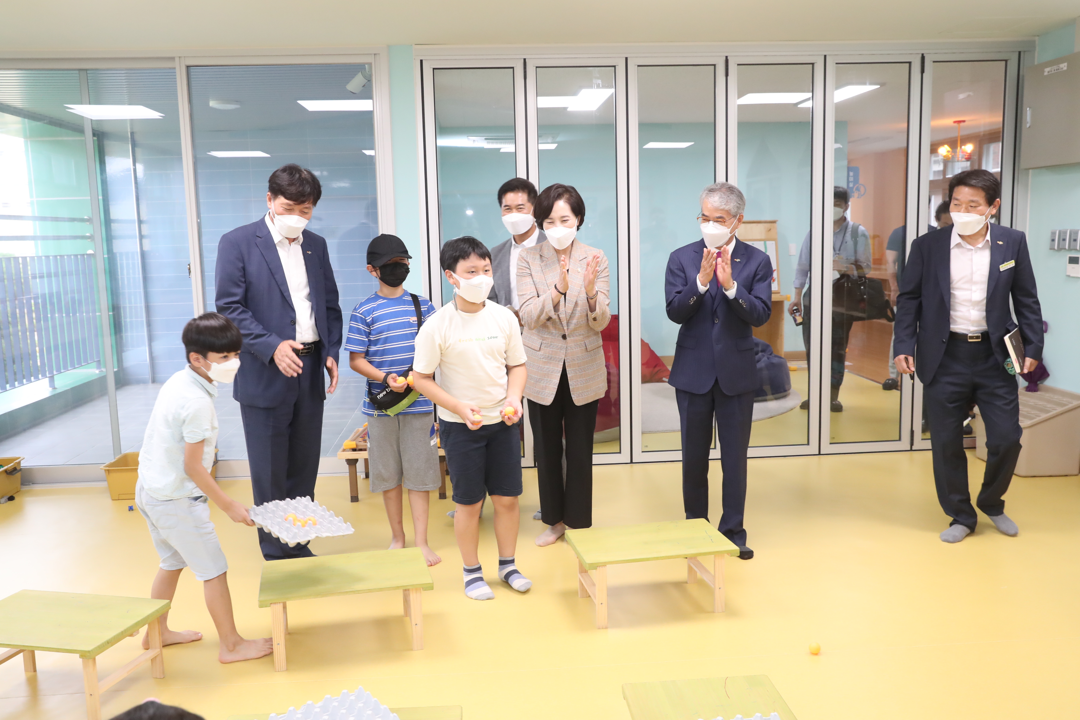 유은혜 부총리, 거점통합돌봄센터 ‘늘봄’ 방문 - 관련이미지2