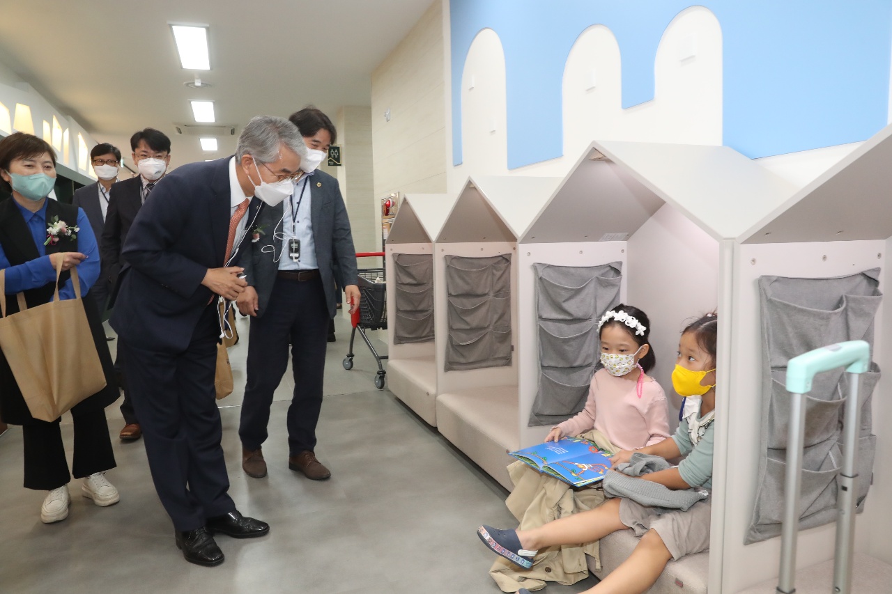 마산도서관 창의적 독서문화공간으로 대변신 - 관련이미지3