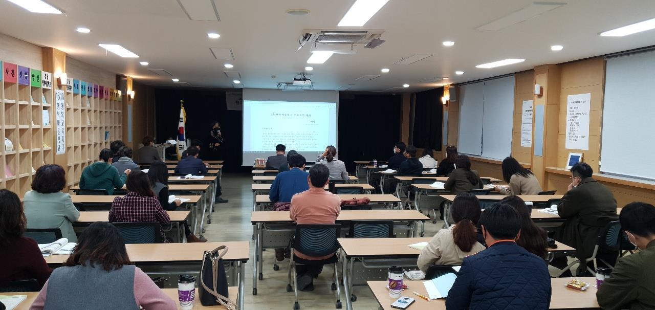 경남행복마을학교, 학교교육과정 협력 집담회(학교혁신과 김덕진 ☎253-1656) - 관련이미지2