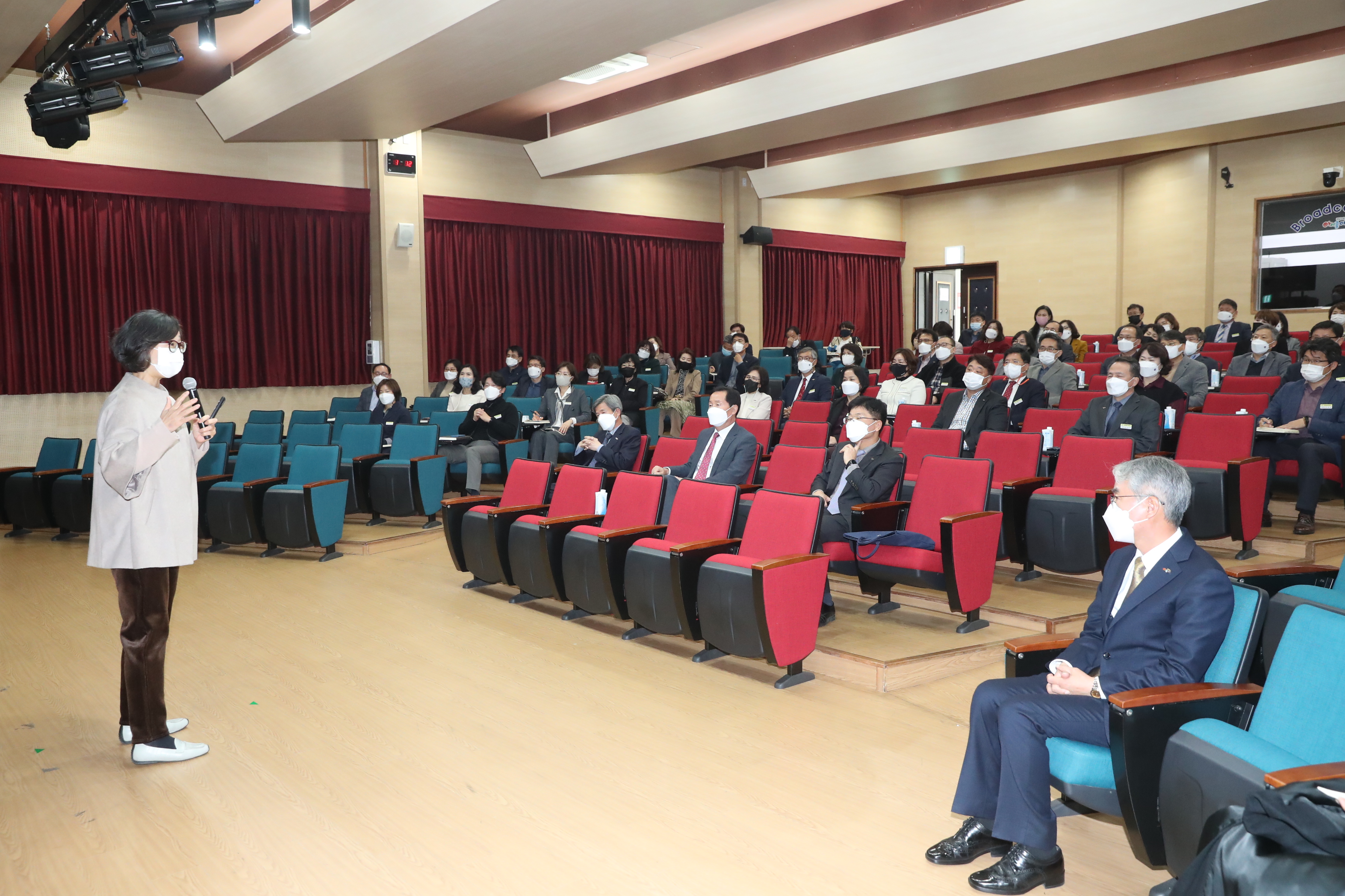 경남교육청, 현장 목소리를 반영한 디지털 성범죄 근절 방안 마련(민주시민교육과 강지명 ☎210-5298 또는 진갑승 ☎210-5279) - 관련이미지4
