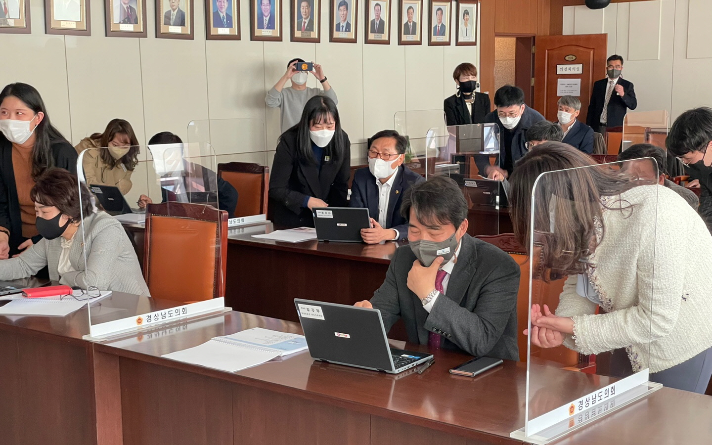 빅데이터·AI플랫폼 ‘아이톡톡’ 개발 도의회 설명회(창의인재과 정인수 ☎268-1201 또는 손태준 ☎268-1205) - 관련이미지1