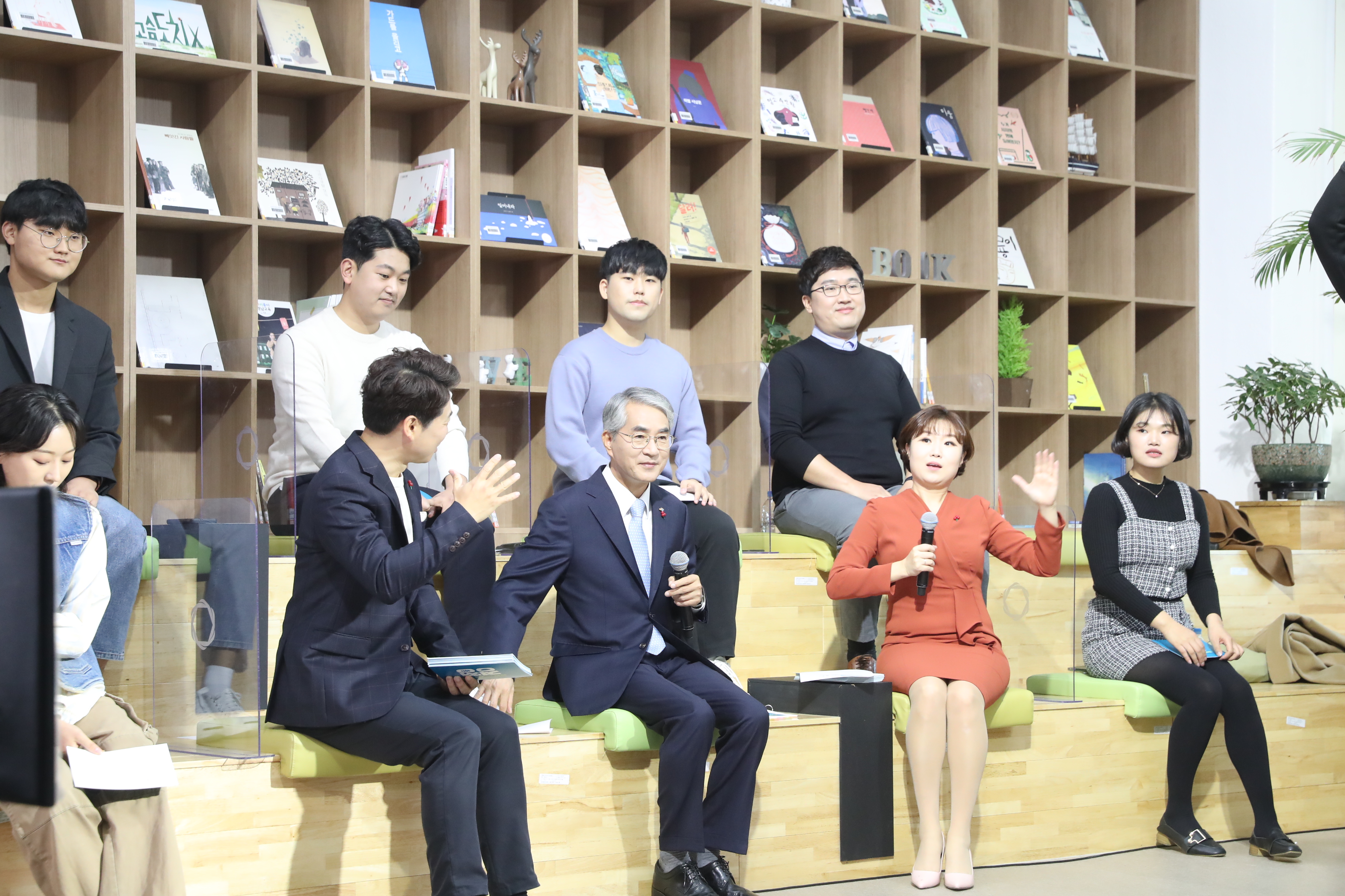 경청! 경남청년이 말하고 교육감이 듣는다 - 관련이미지1