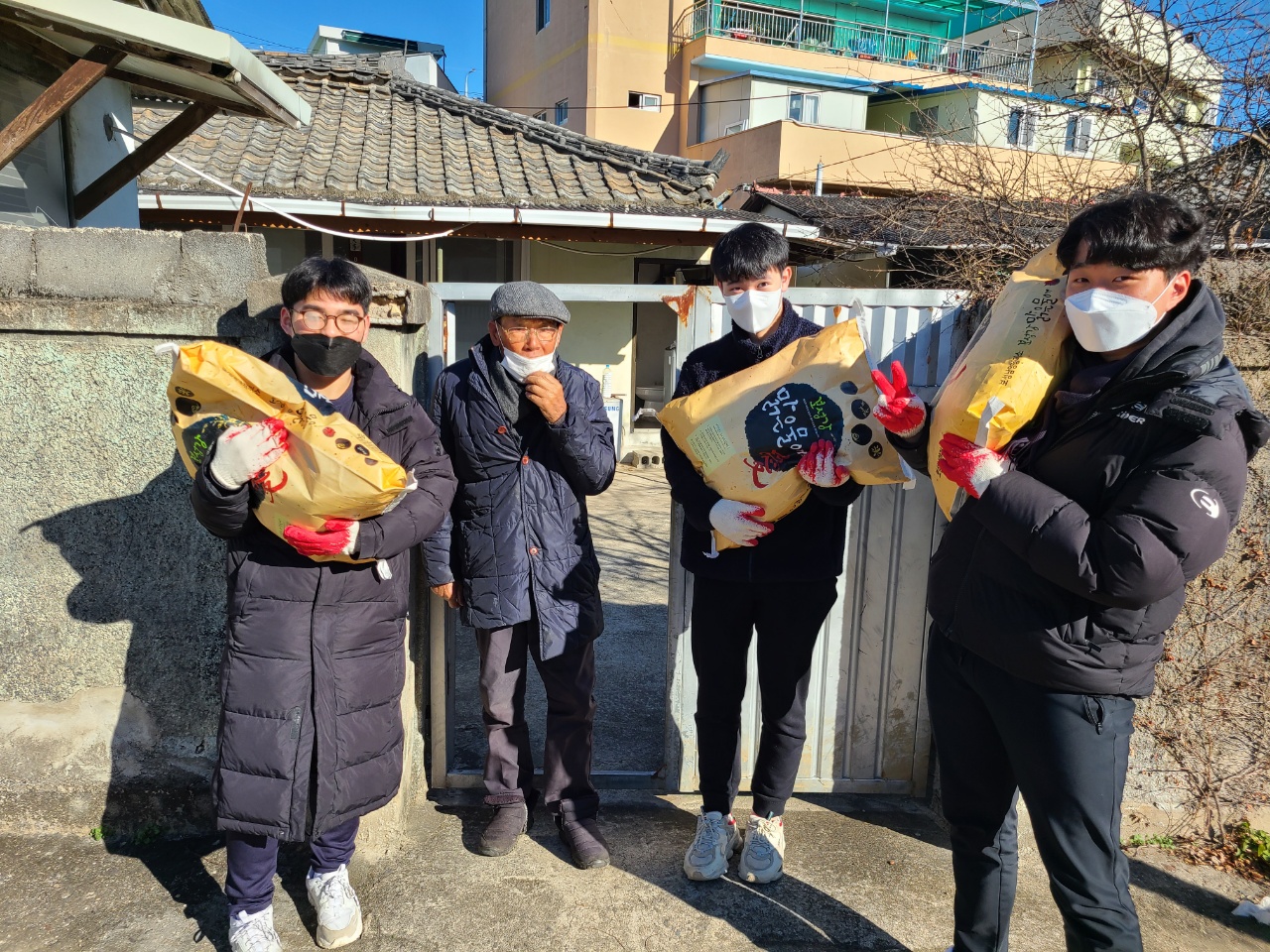 쌀 나눔 현장 사진