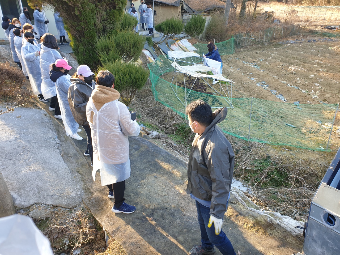 2021. 영산중학부모샤프론 및 학생프론티어봉사단- 12월 사랑의 온정나눔 활동 실시 - 관련이미지1