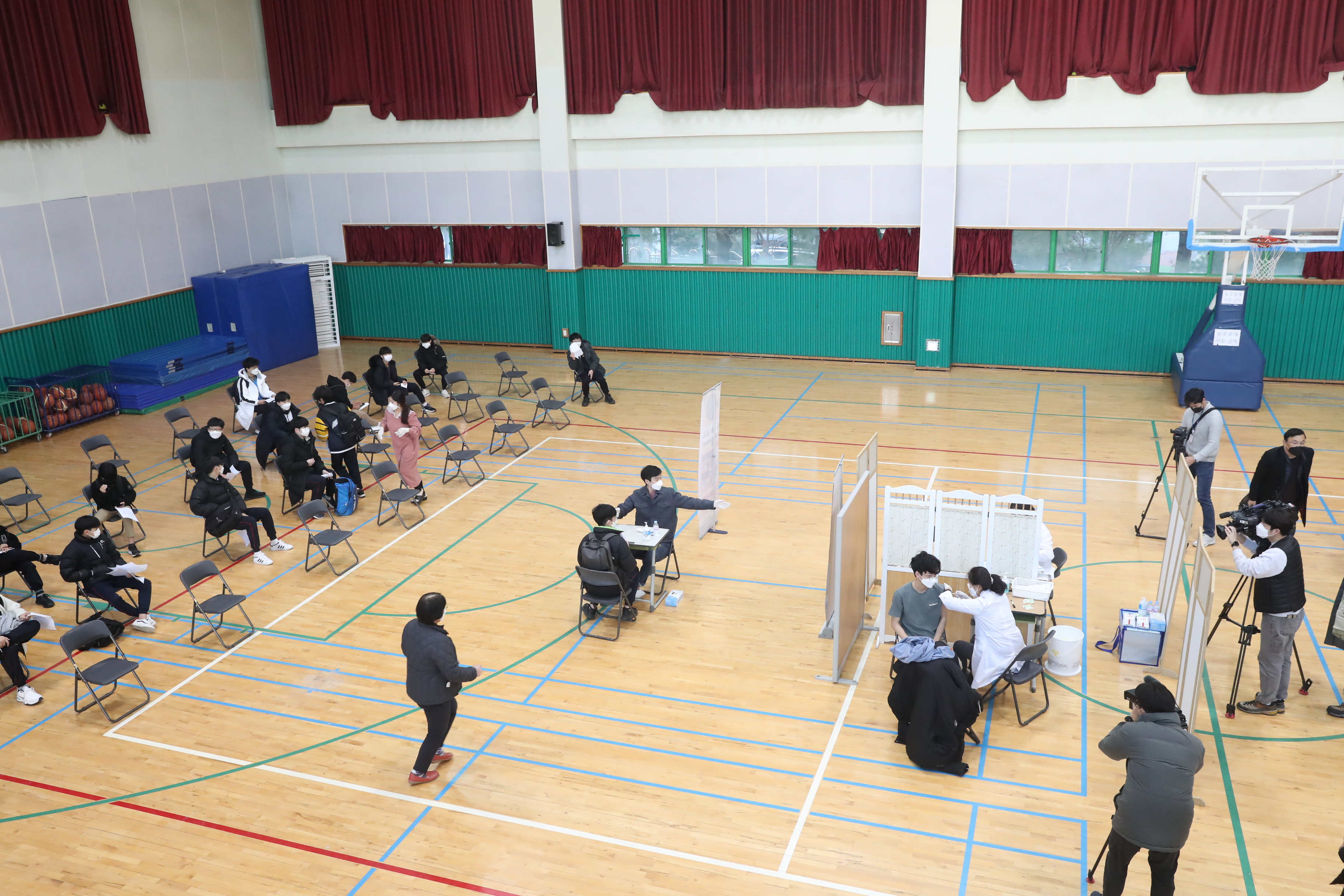 박종훈 교육감, ‘찾아가는 학교 백신접종’ 현장 점검(체육예술건강과 박선영 ☎268-1095) - 관련이미지5