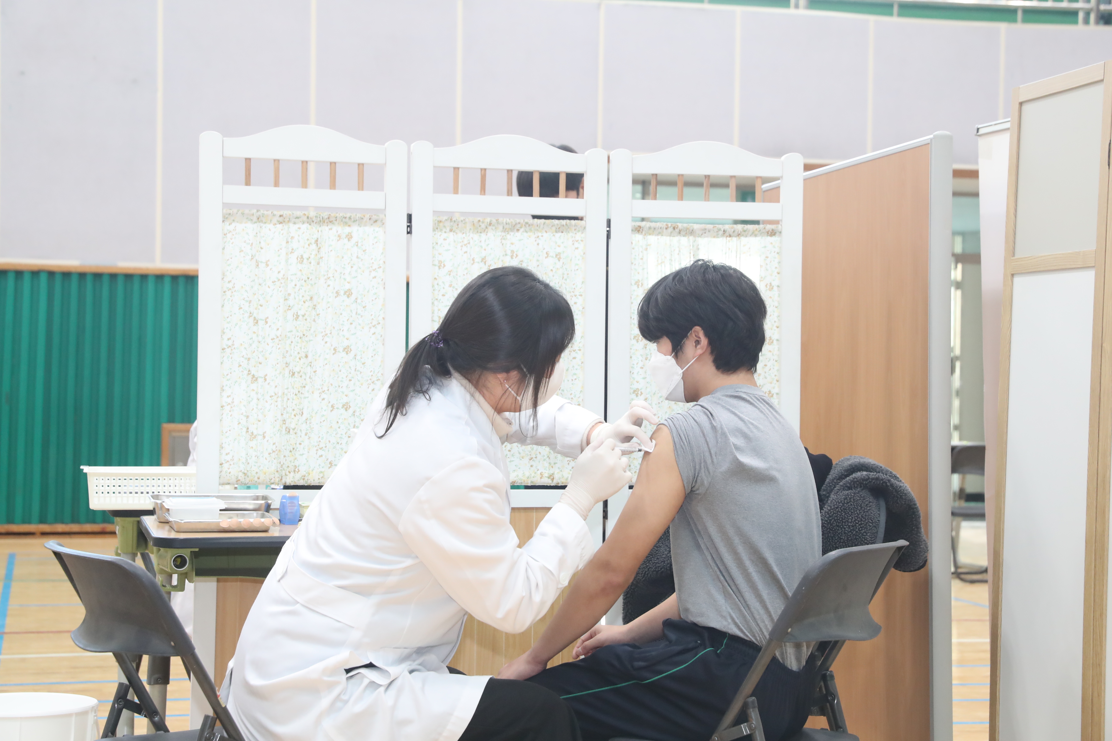 박종훈 교육감, ‘찾아가는 학교 백신접종’ 현장 점검(체육예술건강과 박선영 ☎268-1095) - 관련이미지10