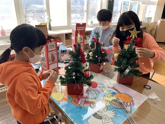 창녕장천초, 산타클로스가 우리 학교에 왔어요 - 관련이미지3