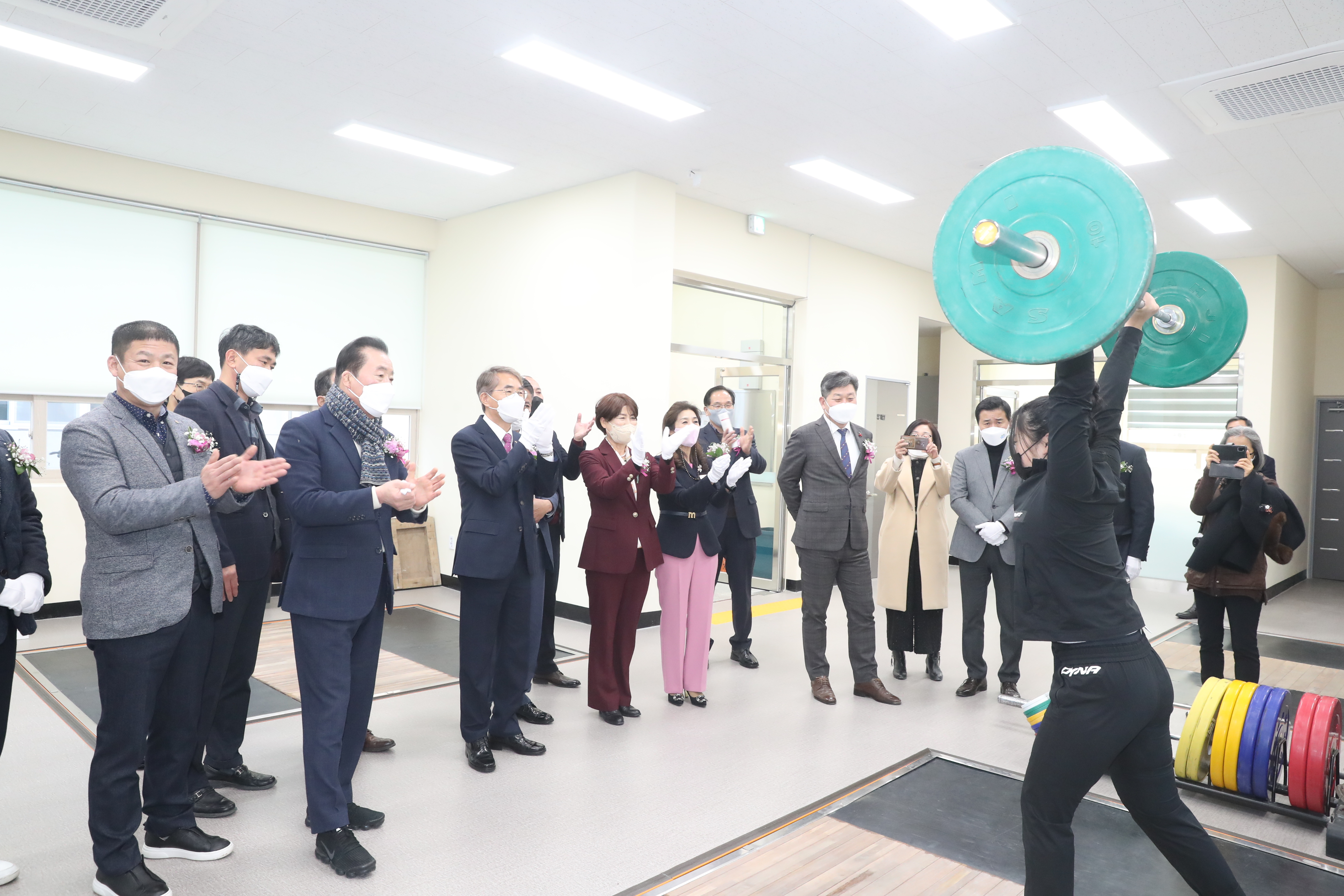 고성여자중 역도관 ‘용인마루’ 개관 - 관련이미지2