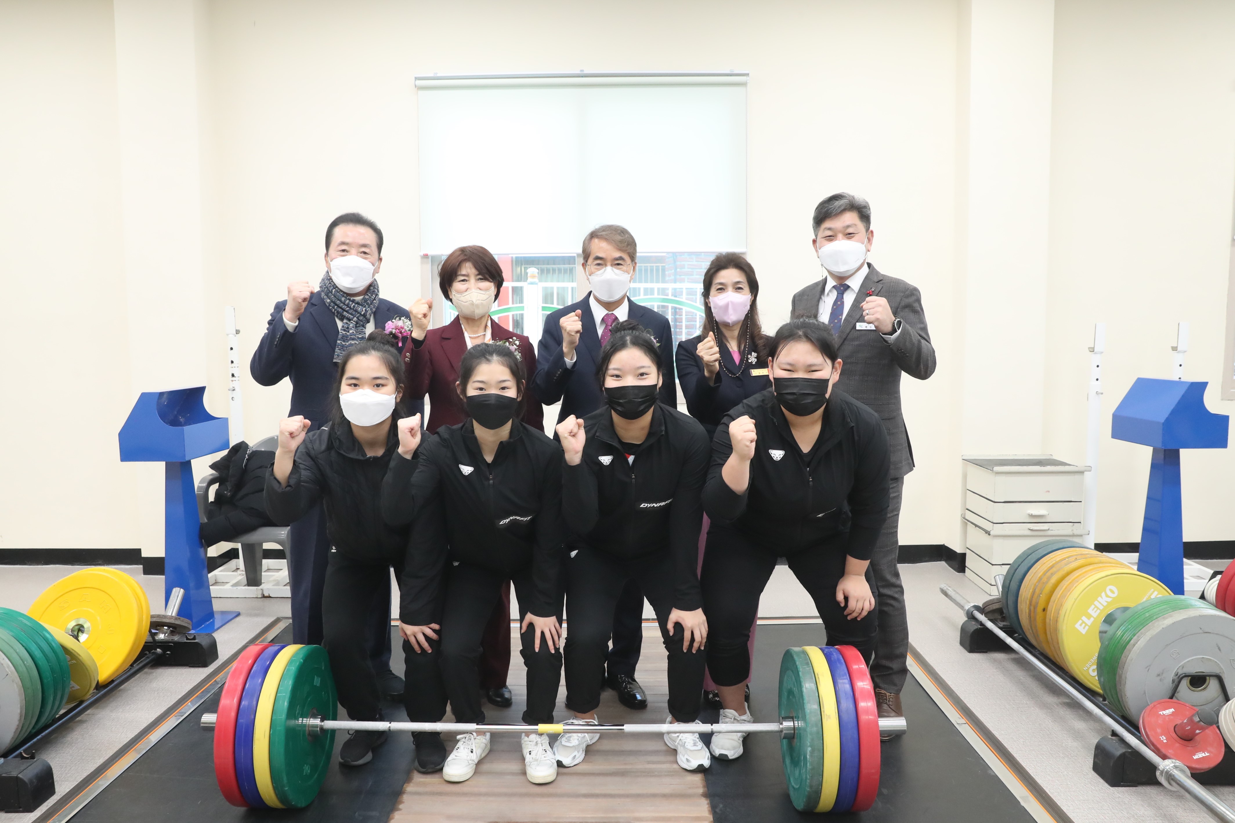 고성여자중 역도관 ‘용인마루’ 개관 - 관련이미지3