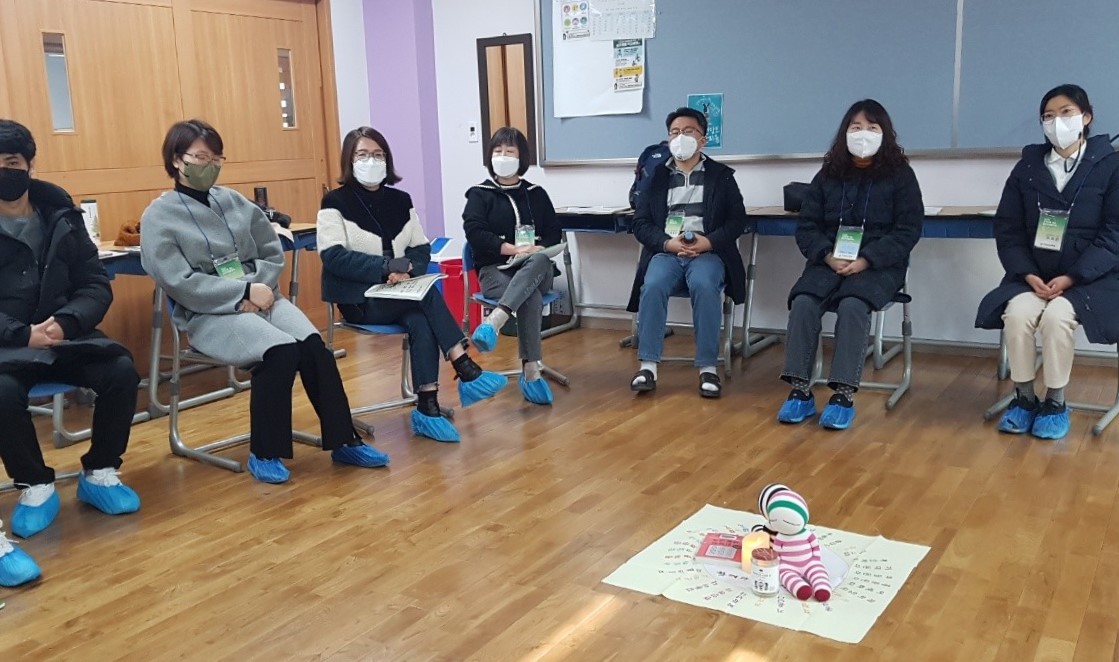공감의 회복적 학급운영을 익히다(민주시민교육과 강형천 ☎210-5271 또는 박민규 ☎210-5273) - 관련이미지2