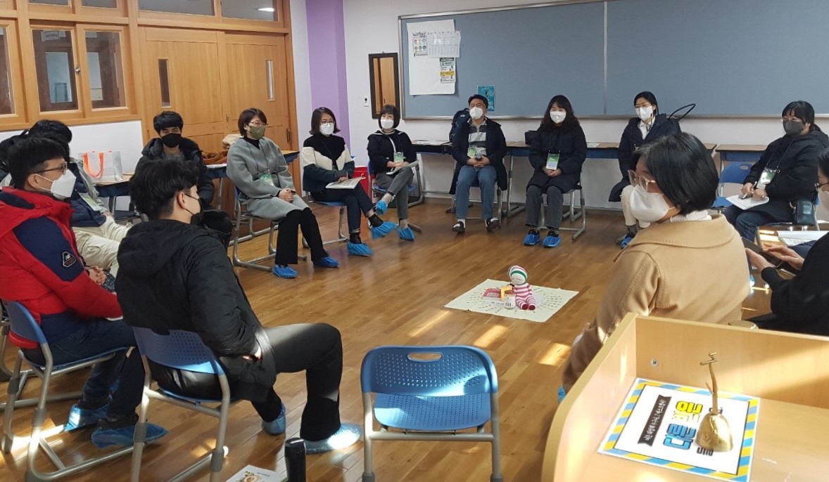 공감의 회복적 학급운영을 익히다(민주시민교육과 강형천 ☎210-5271 또는 박민규 ☎210-5273) - 관련이미지3