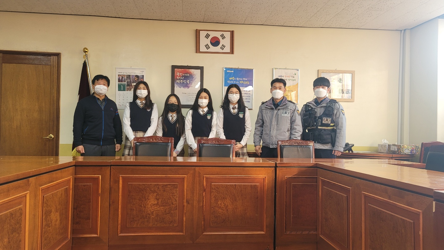 “경찰의 날, 감사함을 전합니다” 양산중앙중 1학년 학생들의 아름다운 선행 - 관련이미지1