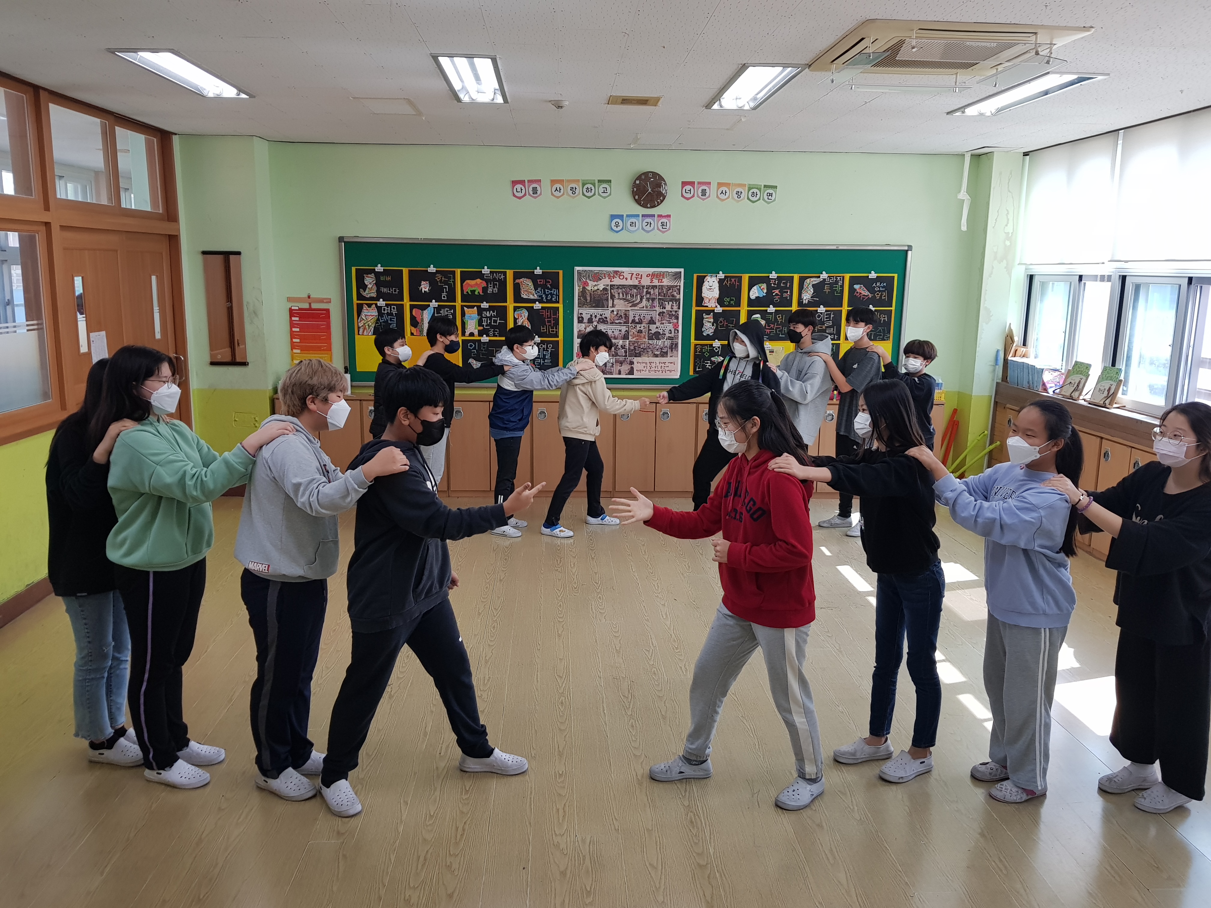 ‘잘 놀아야 잘 큰다’ 초등 놀이수업 자료 제작(초등교육과 오지은 ☎268-1114) - 관련이미지2