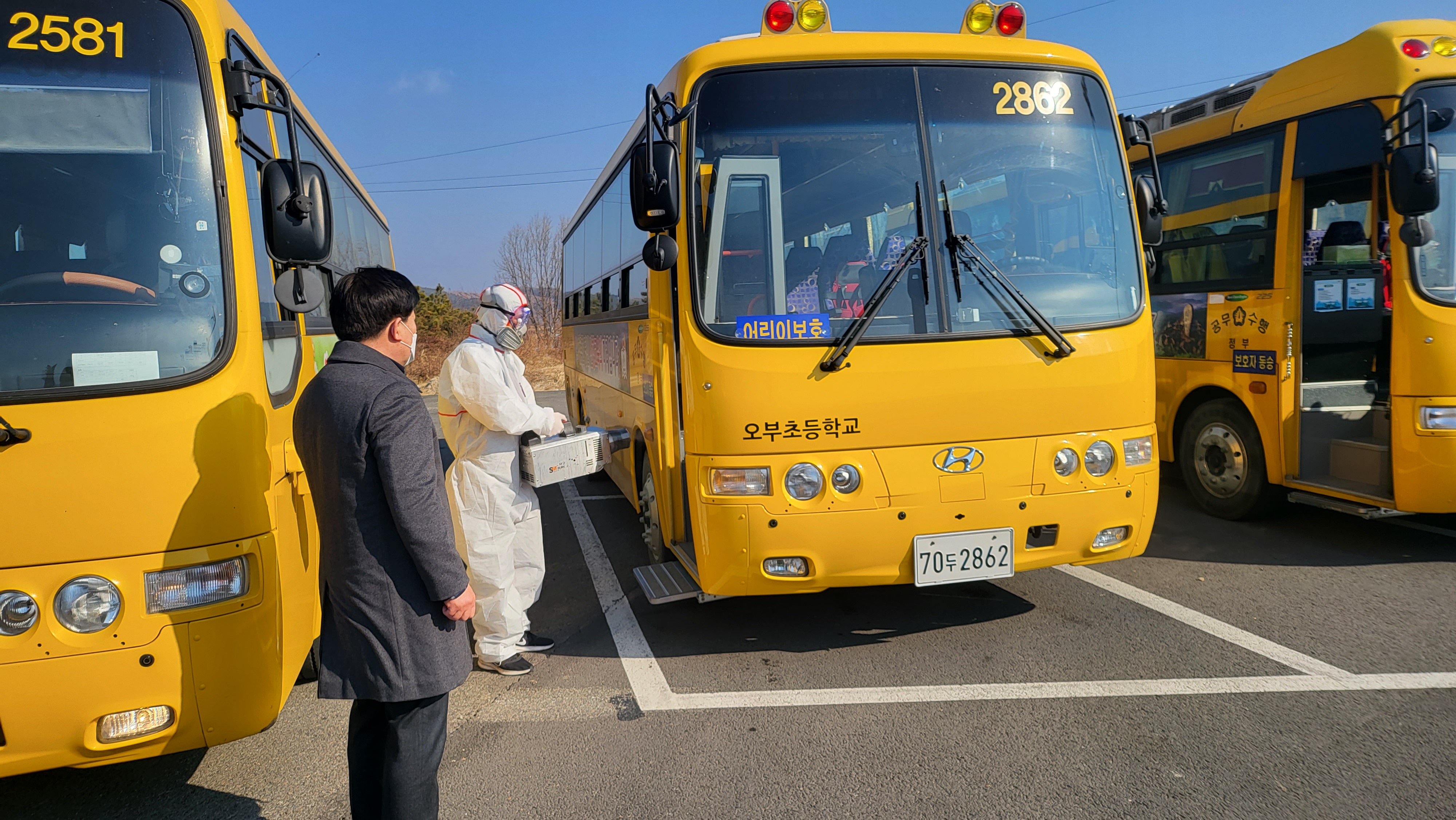 산청교육지원청, 새학기 오미크론 확산 대비 통학버스 특별방역 실시 - 관련이미지5