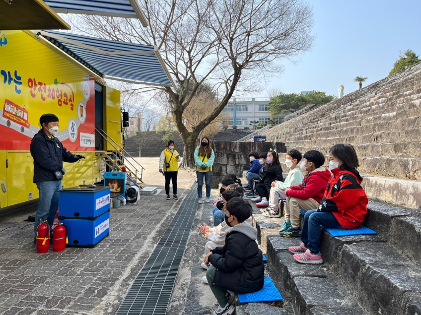 하동 악양초, 보고! 듣고! 느끼는! 안전교육! - 관련이미지1