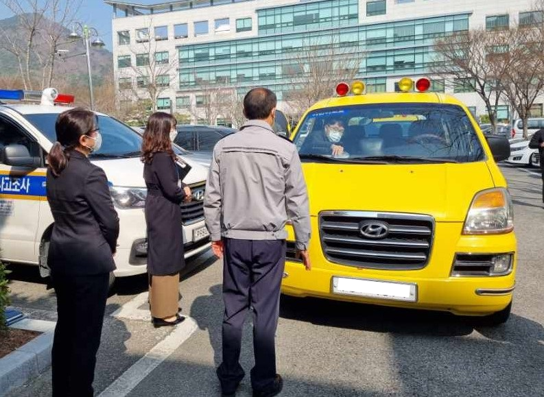 김해교육지원청, 학원 및 교습소 어린이 통학버스 안전점검 실시 - 관련이미지2