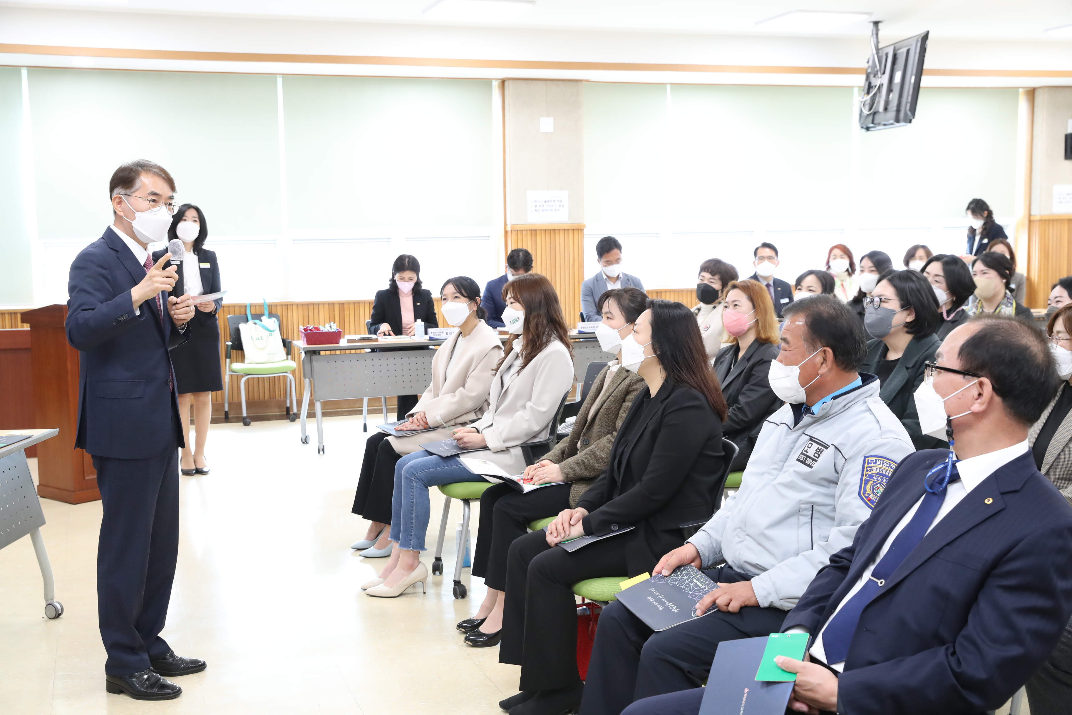 창원, 경남교육청 창원교육업무협의회 개최 - 관련이미지1