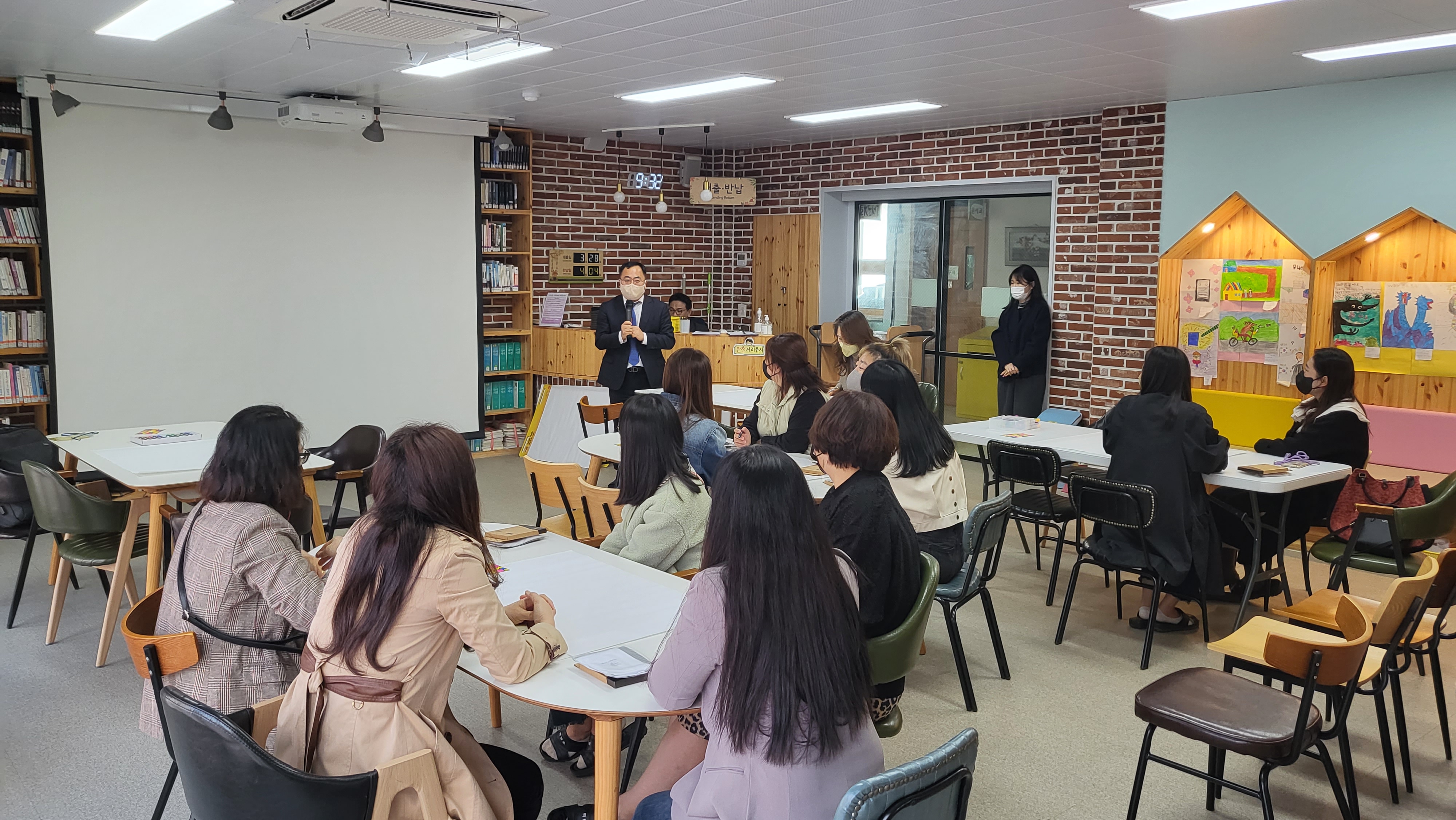 통영 벽방초등학교‘녹색학부모회 교통안전교육’실시 - 관련이미지1