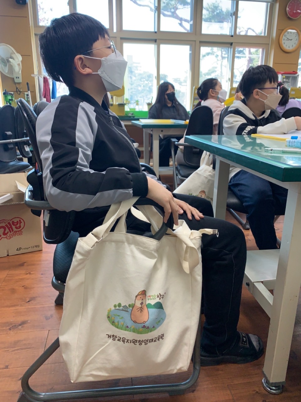거창교육지원청, 거창한 꿈을 갖고 지역과 국가의 인재로 성장하는 거창영재교육원 [첫 만남의 날] 입학식 운영. - 관련이미지3