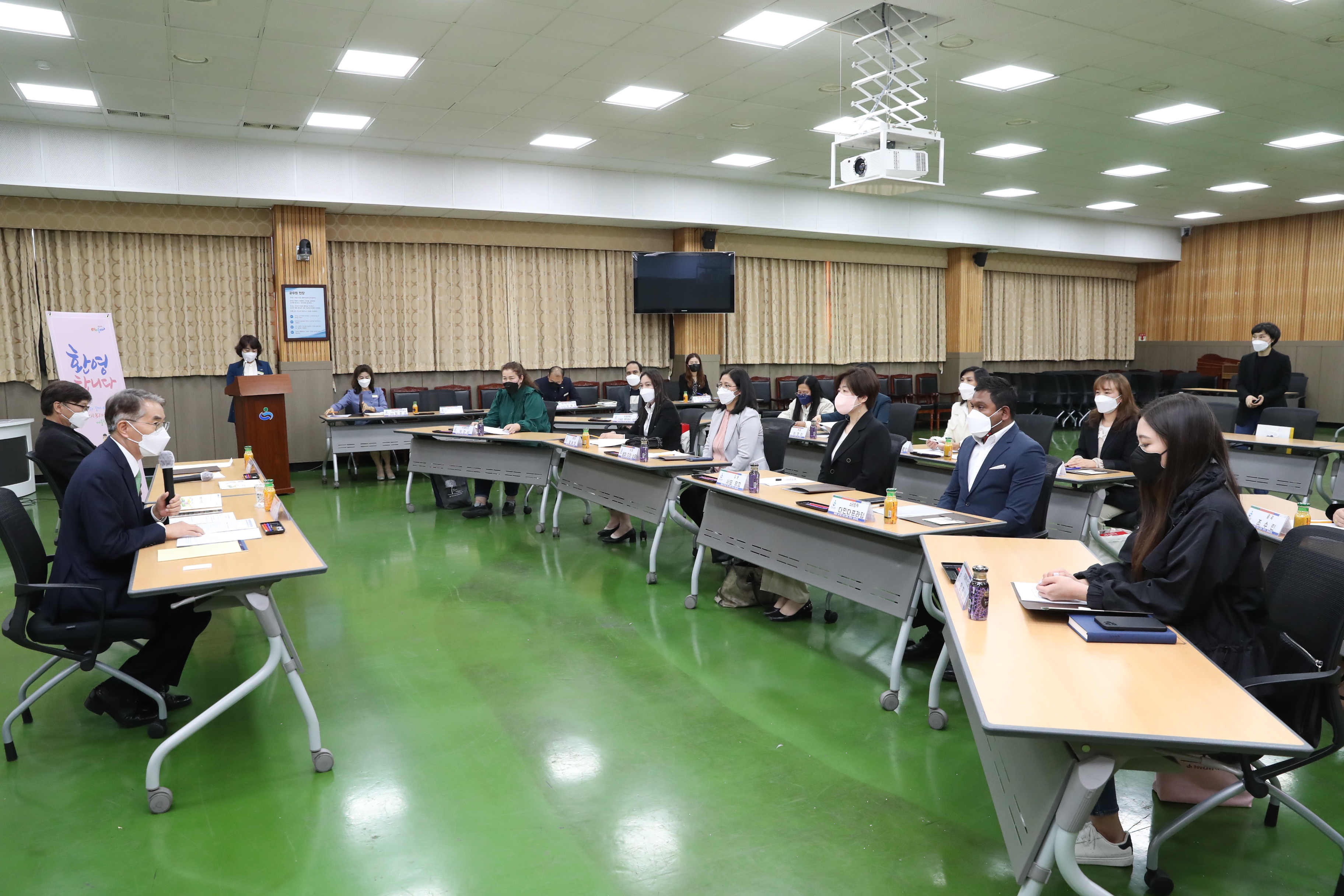 공감과 소통이 돋보인 다문화 학부모 간담회(진로교육과 염수정 ☎268-1412) - 관련이미지1