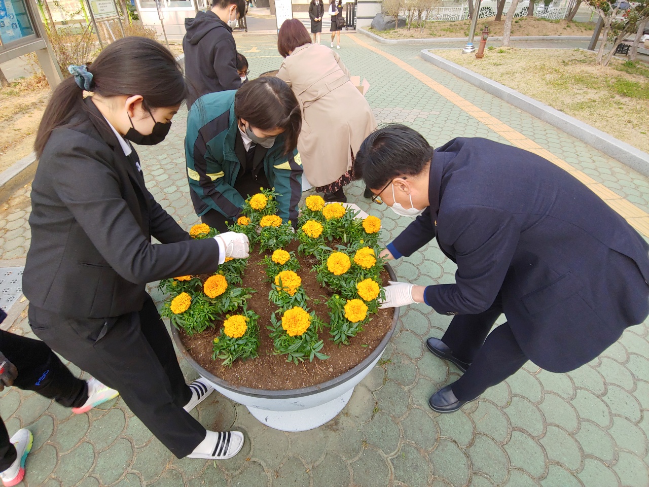 진해용원고, 사랑과 우정을 심어요!!!! - 관련이미지2