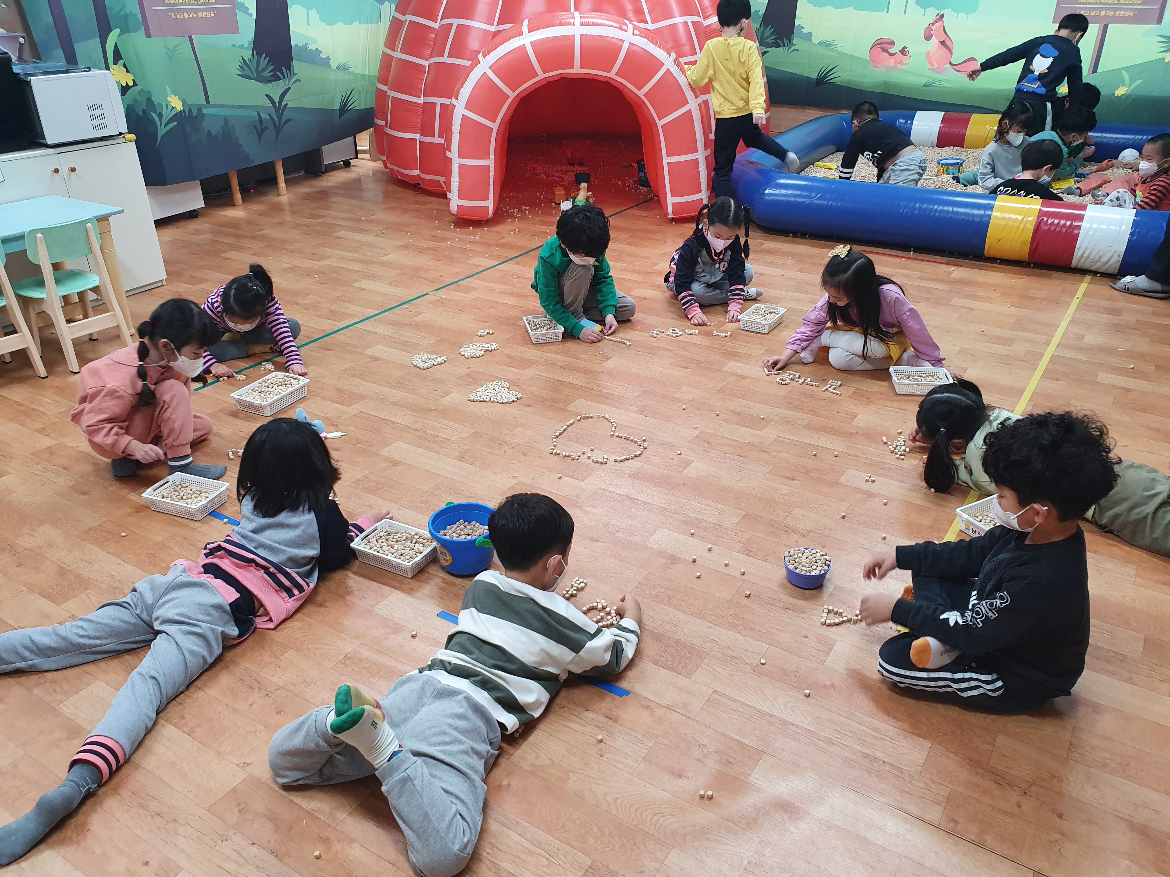 월포병설유, 자연 향기 가득 담은 편백 놀이체험활동 - 관련이미지1