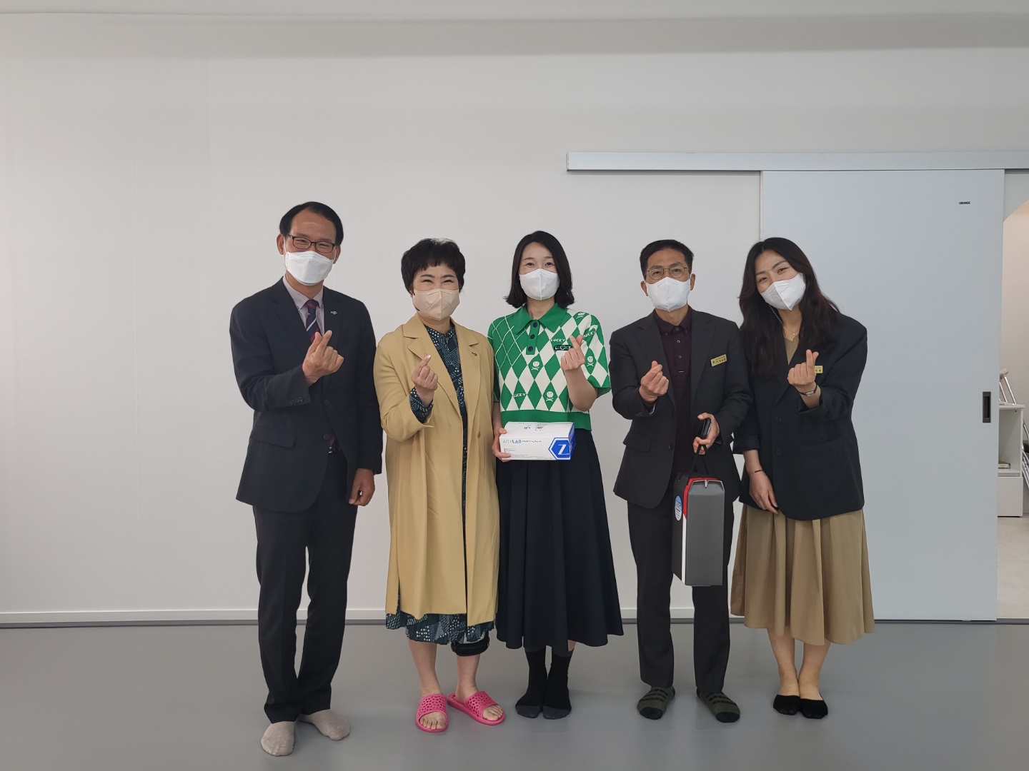 진주교육지원청, 학원 등 방역물품 지원 사업 나서다 - 관련이미지2