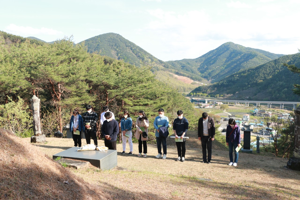 마산무학여중 호국성지탐방, 스승의 발자취는 아이들의 길이 된다. - 관련이미지2