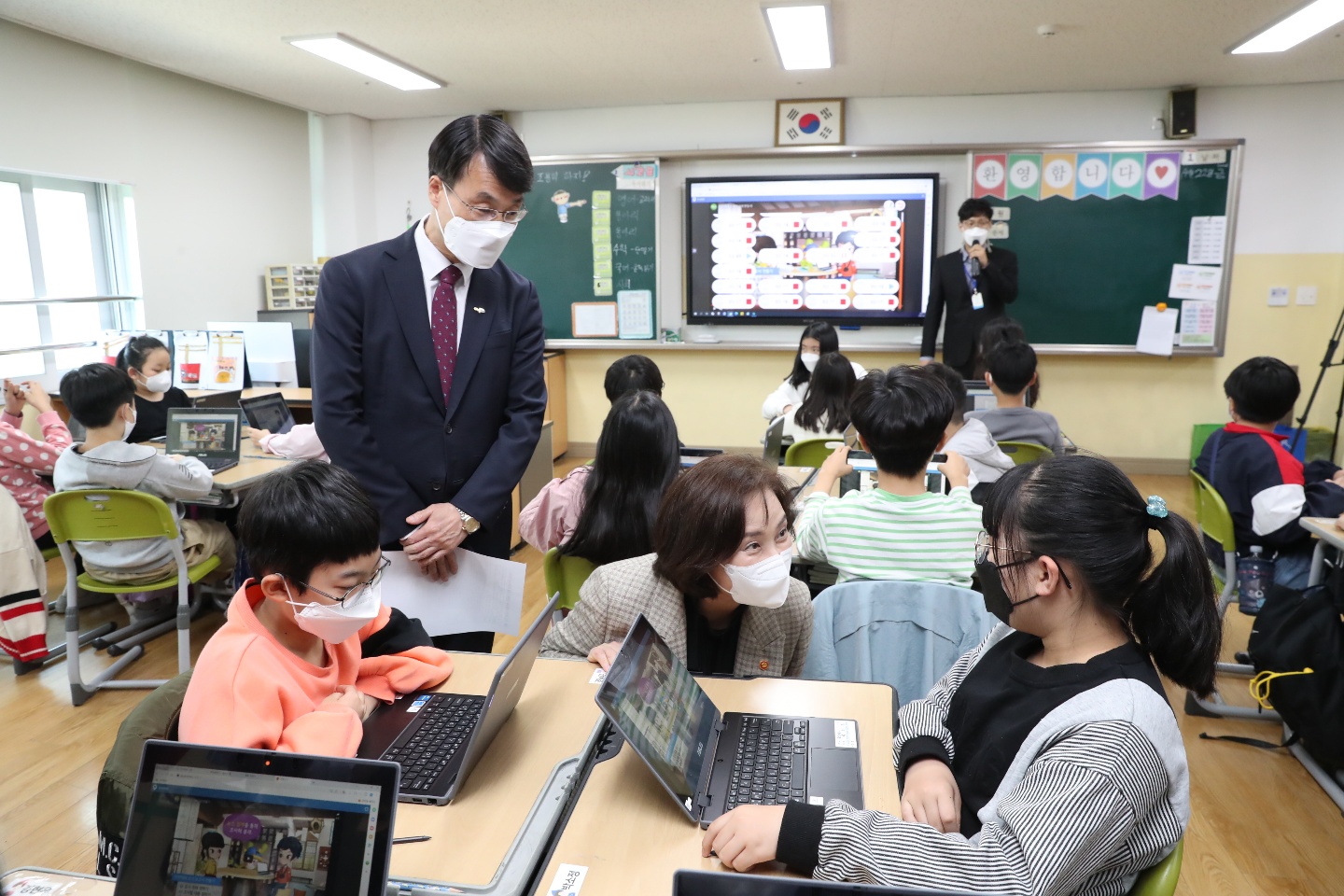 유은혜 부총리 겸 교육부 장관, 경남 미래교육 성과에 높은 관심(창의인재과 하호용 ☎570-5502) - 관련이미지3